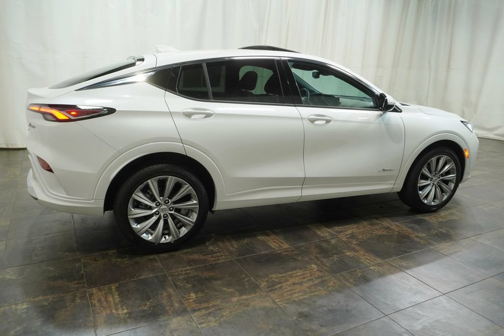 Used 2024 Buick Envista Avenir FWD image 3