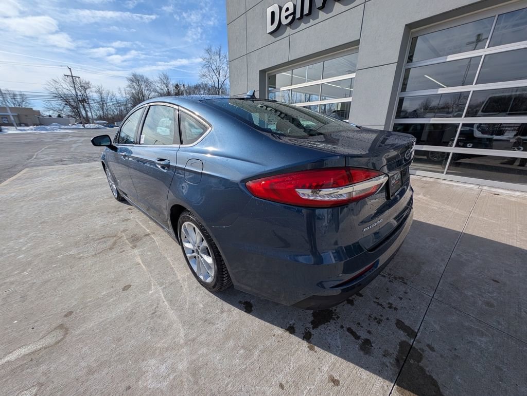 Used 2019 Ford Fusion SE image 5