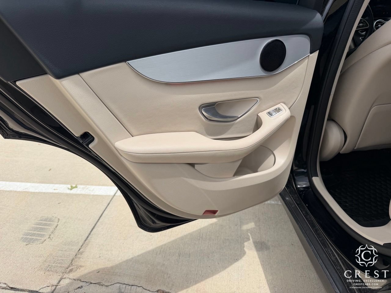 Used 2022 Mercedes-Benz GLC 300 w/ Premium Package Lite image 21