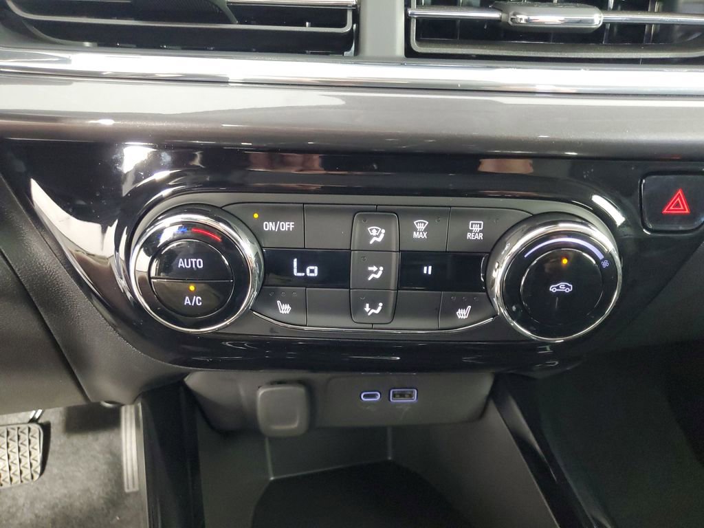 Used 2026 Chevrolet Trax ACTIV image 19