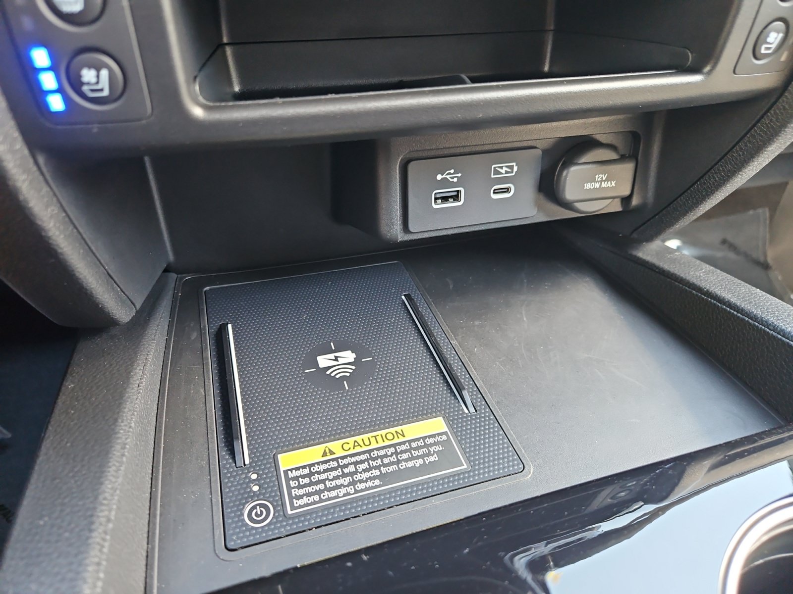 Used 2024 Honda Passport Black Edition image 25