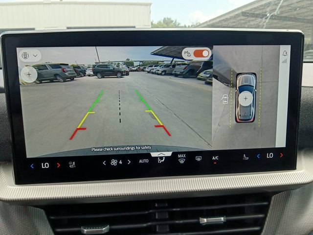 Used 2025 Ford Explorer ST-Line w/ ST-Line Street Pack AWD/4WD image 9