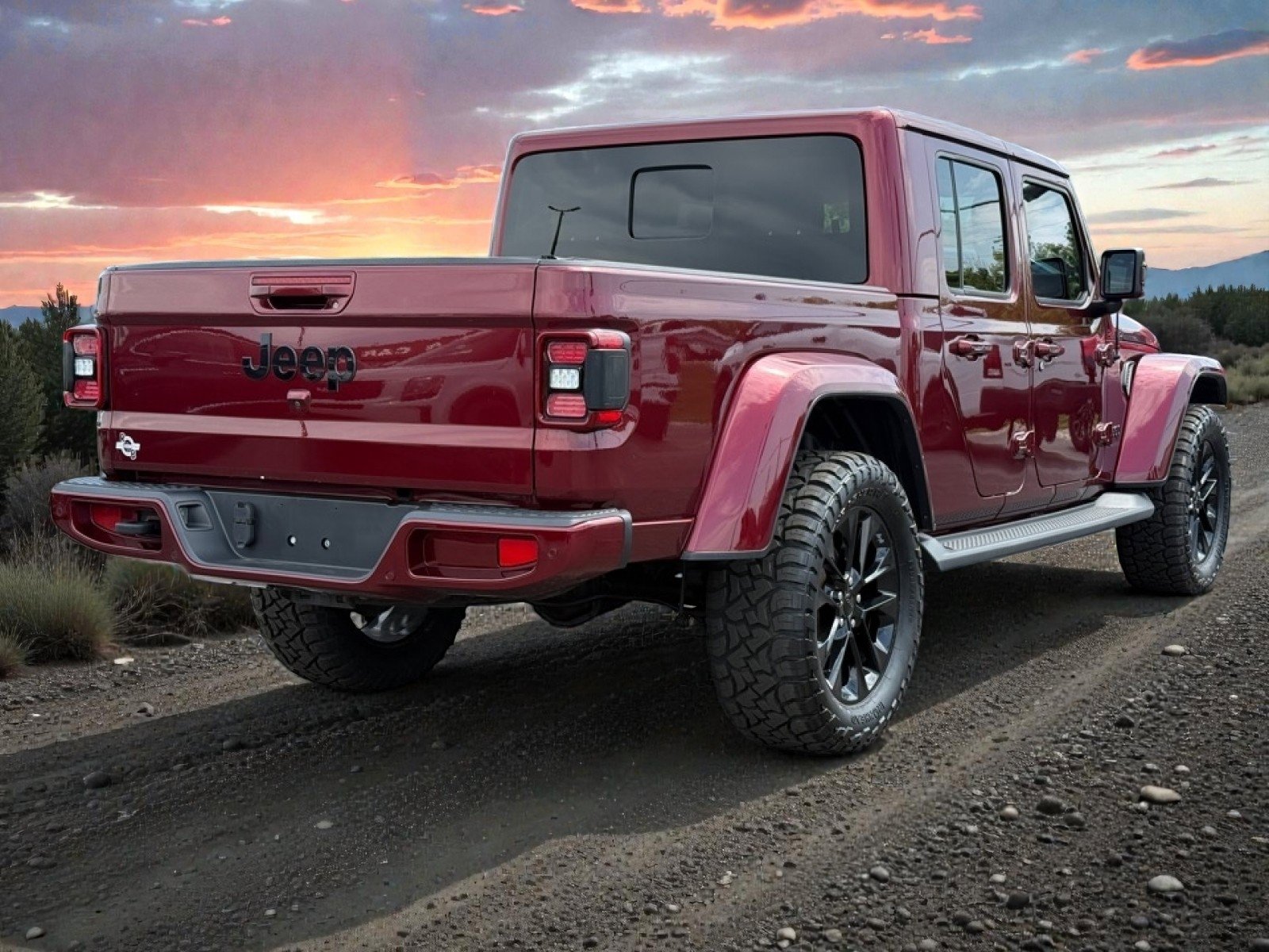 Used 2021 Jeep Gladiator Overland image 8
