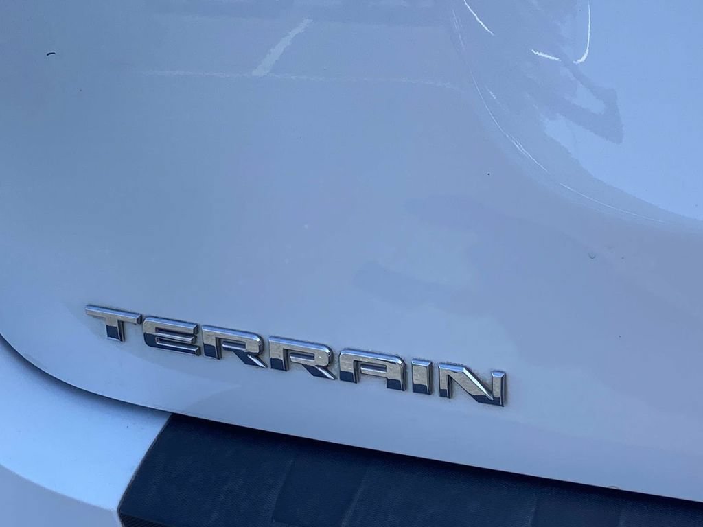 Used 2015 GMC Terrain Denali FWD image 9