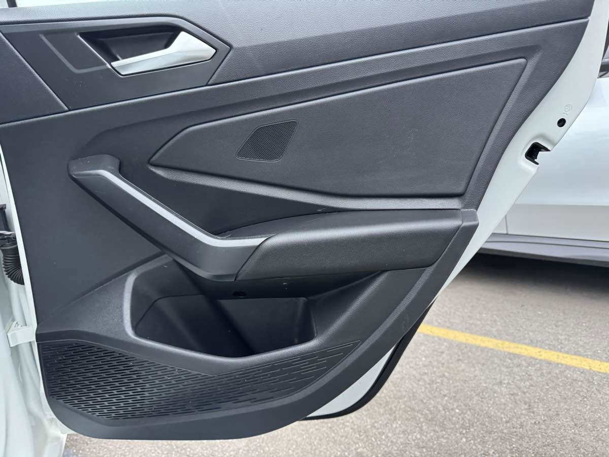 Used 2019 Volkswagen Jetta R-Line w/ R-Line Cold Weather Package FWD image 36