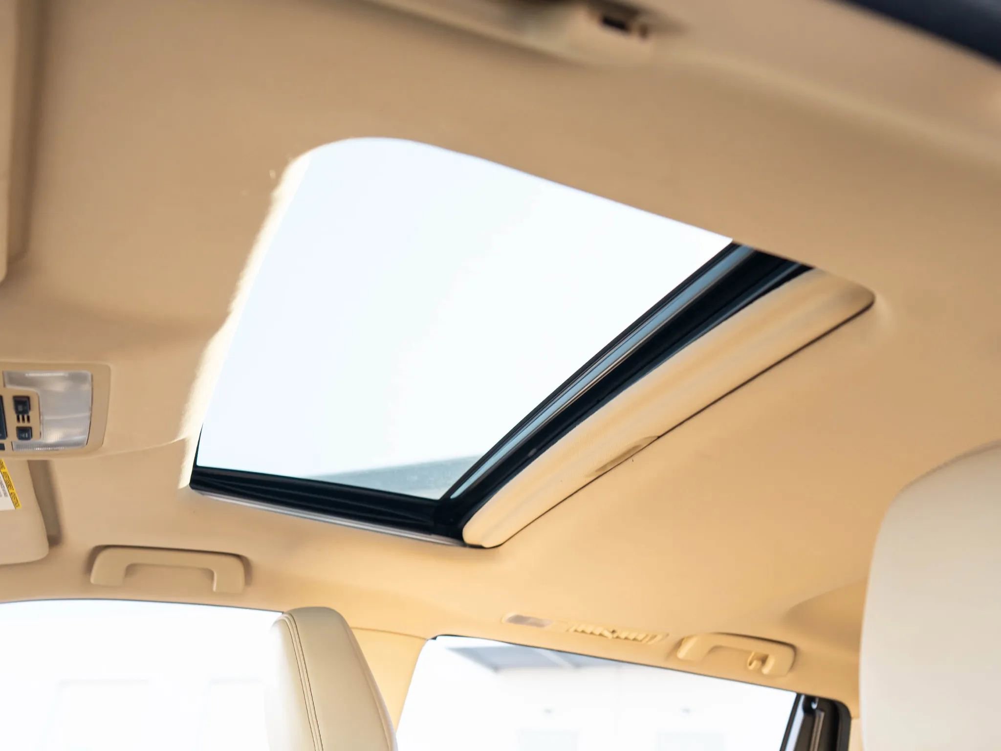 Used 2015 Toyota Highlander Limited image 41