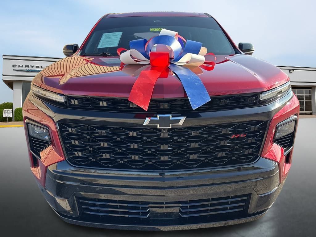 Used 2024 Chevrolet Traverse RS image 8