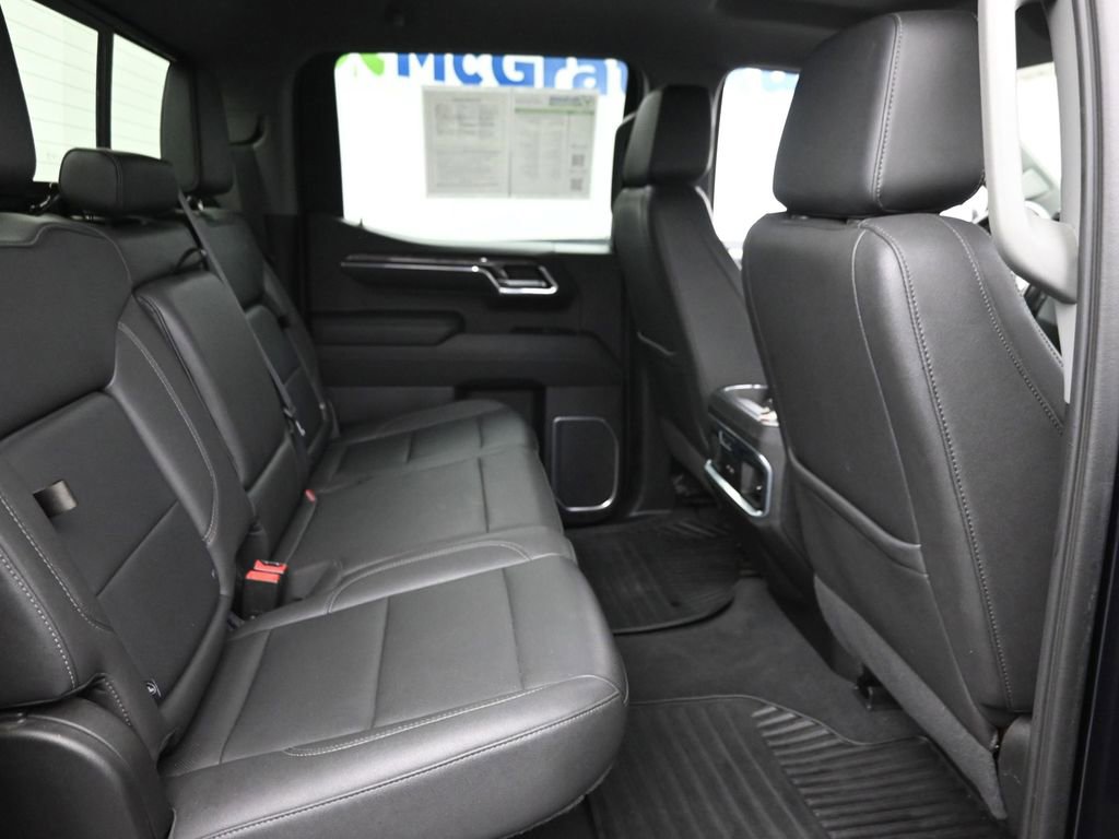 Used 2022 Chevrolet Silverado 1500 LTZ w/ LTZ Convenience Package II image 8