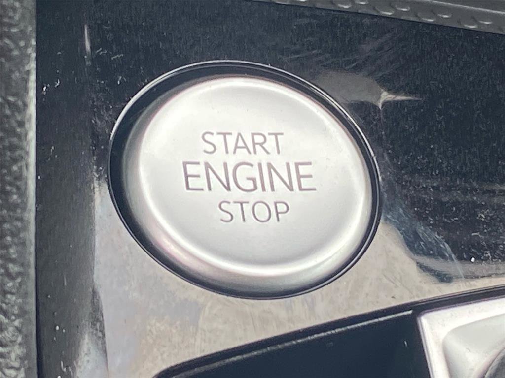 Certified 2024 Volkswagen Taos SE image 14