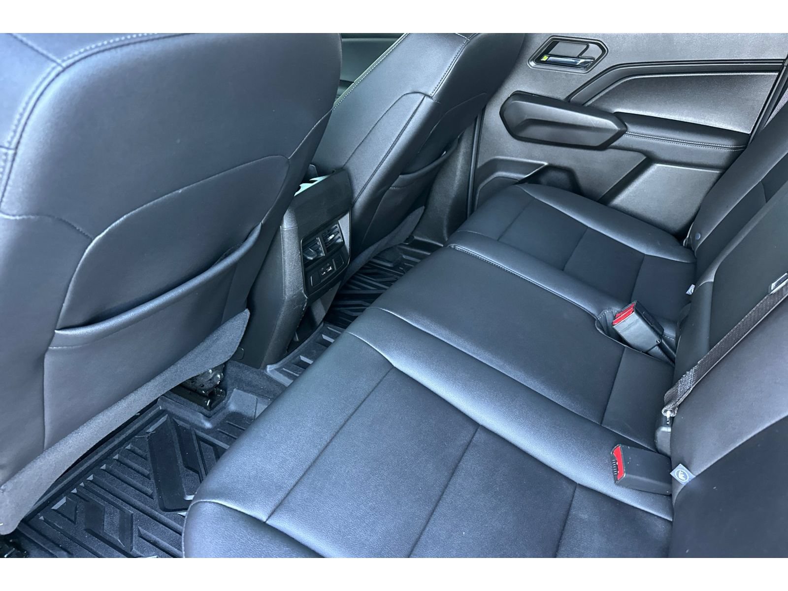 Used 2023 GMC Canyon Elevation w/ Elevation Premium Package RWD image 13