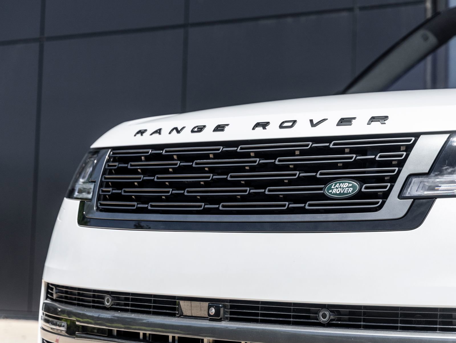 Used 2023 Land Rover Range Rover SE image 14