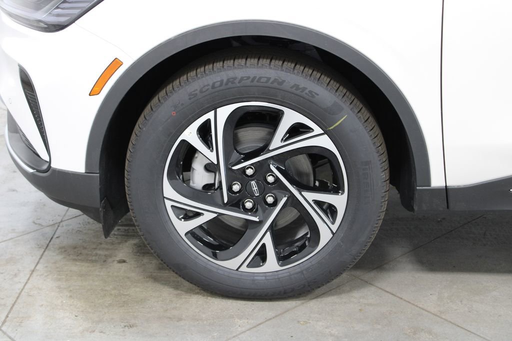 New 2026 Lincoln Nautilus Premier image 18