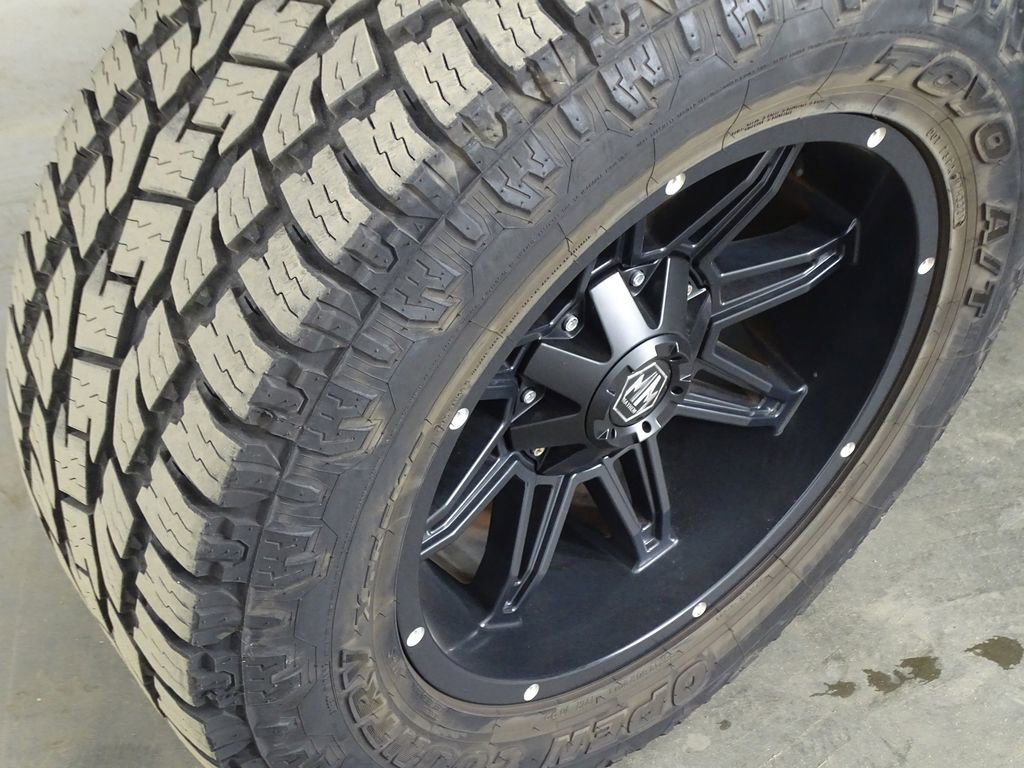 Used 2017 Jeep Wrangler Unlimited Sport w/ Connectivity Group image 25