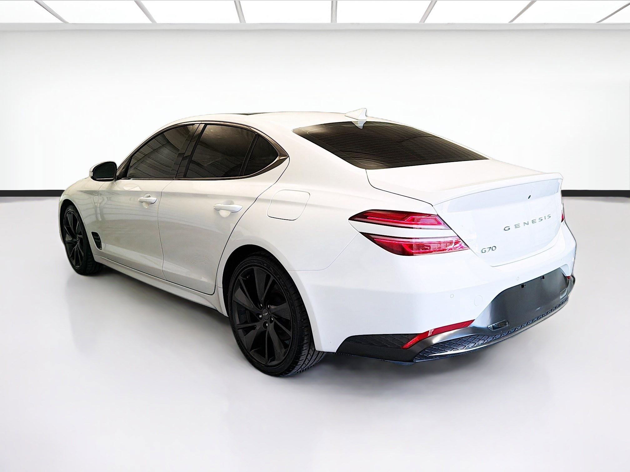 Used 2023 Genesis G70 2.0T w/ Sport Prestige Package RWD image 6