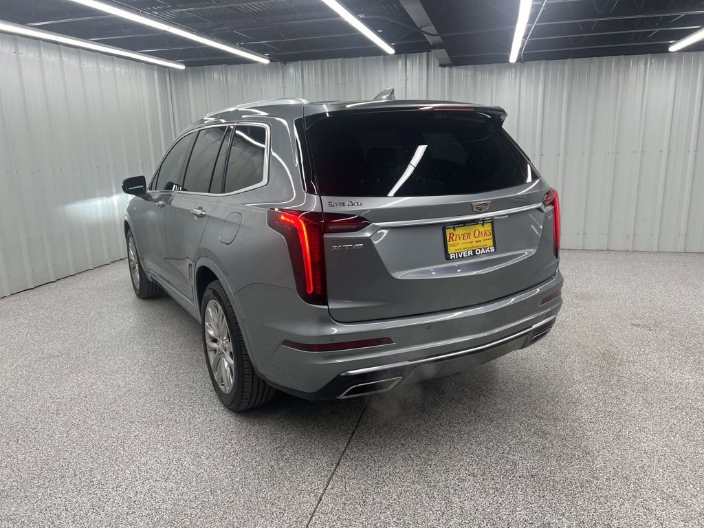 Used 2023 Cadillac XT6 Premium Luxury w/ Technology Package image 4