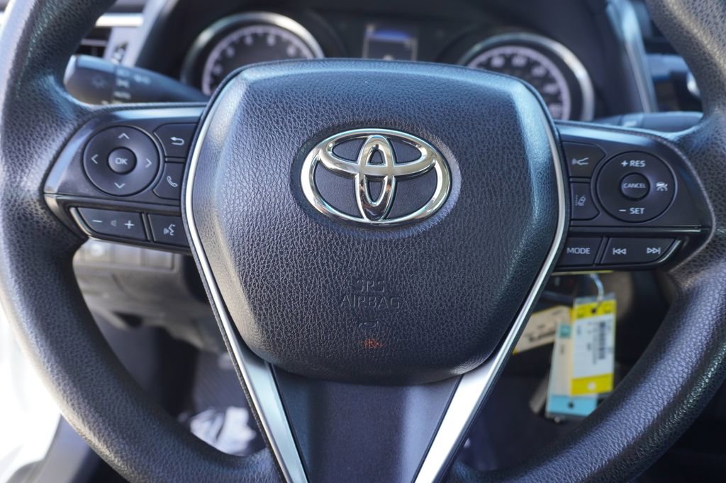 Certified 2018 Toyota Camry LE FWD image 13