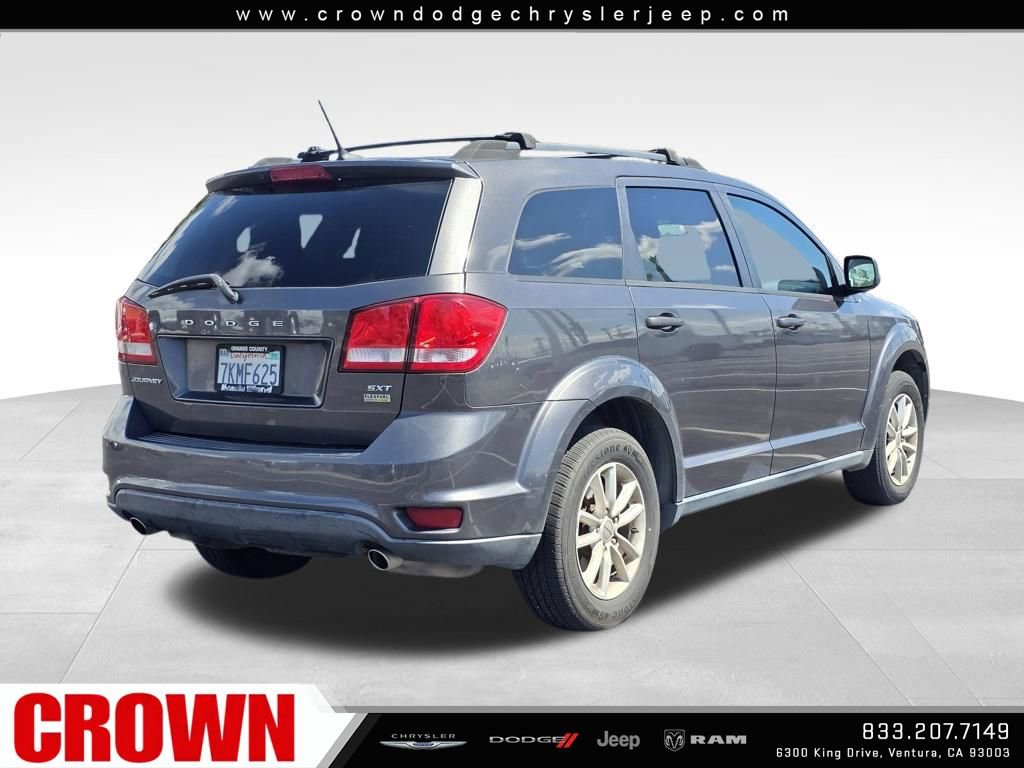 Used 2015 Dodge Journey SXT w/ Flexible Seating Group image 4