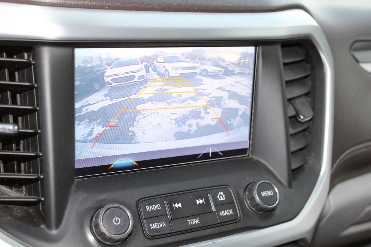 Used 2017 GMC Acadia SLT image 16