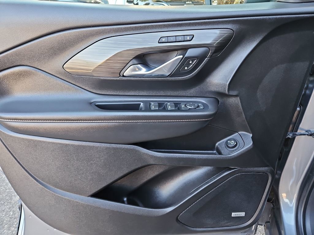 Used 2020 GMC Terrain SLT w/ Preferred Package image 27