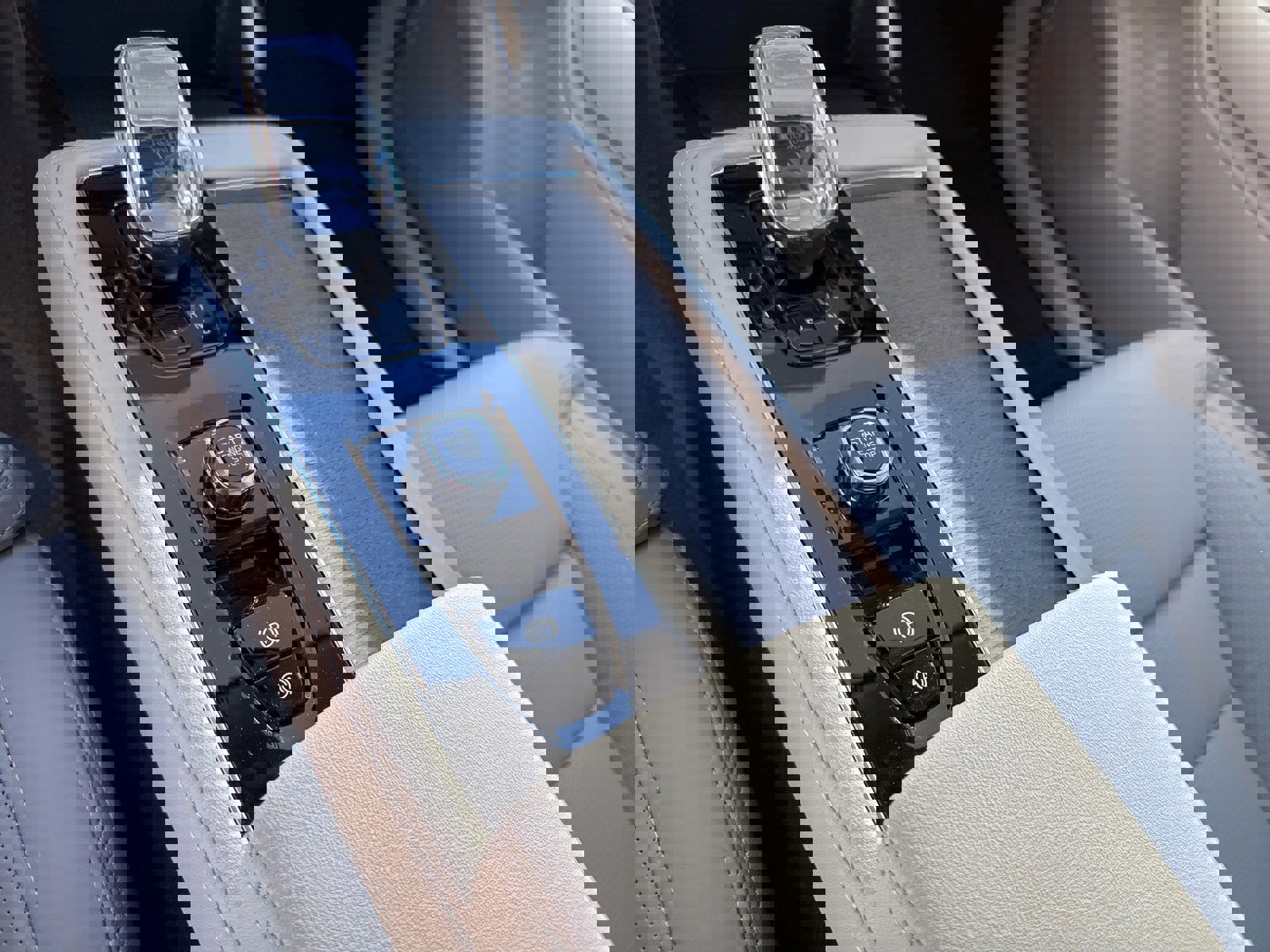 New 2026 Volvo XC90 T8 Ultra w/ Protection Package Premier image 22