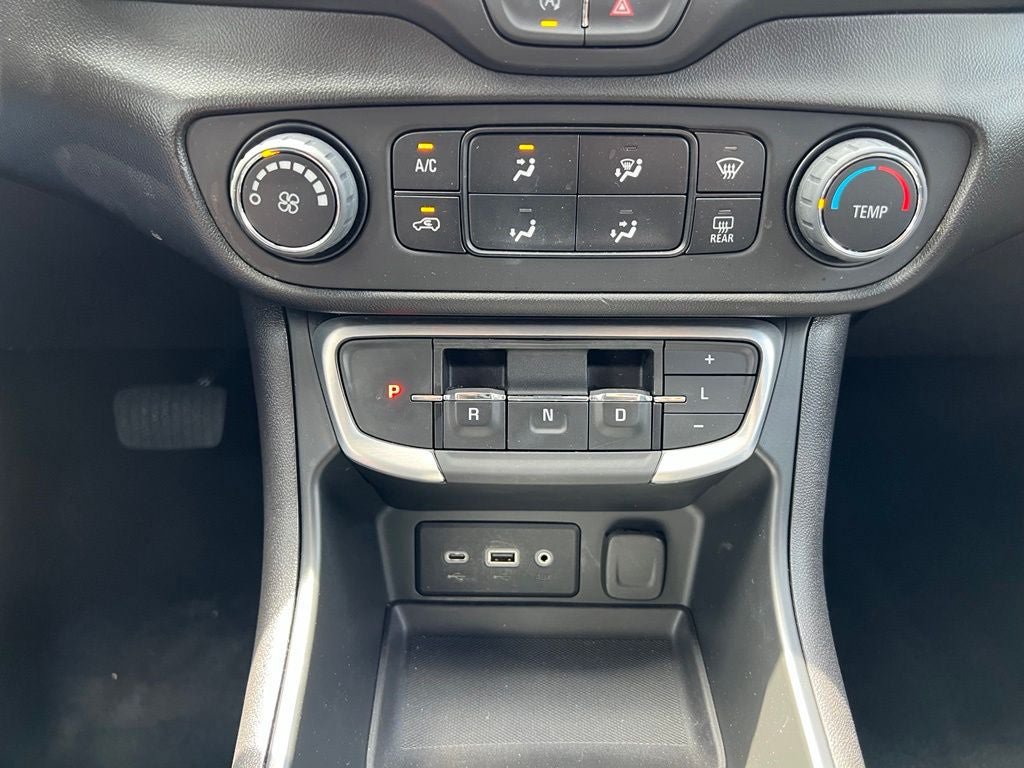 Used 2024 GMC Terrain SLE FWD image 20