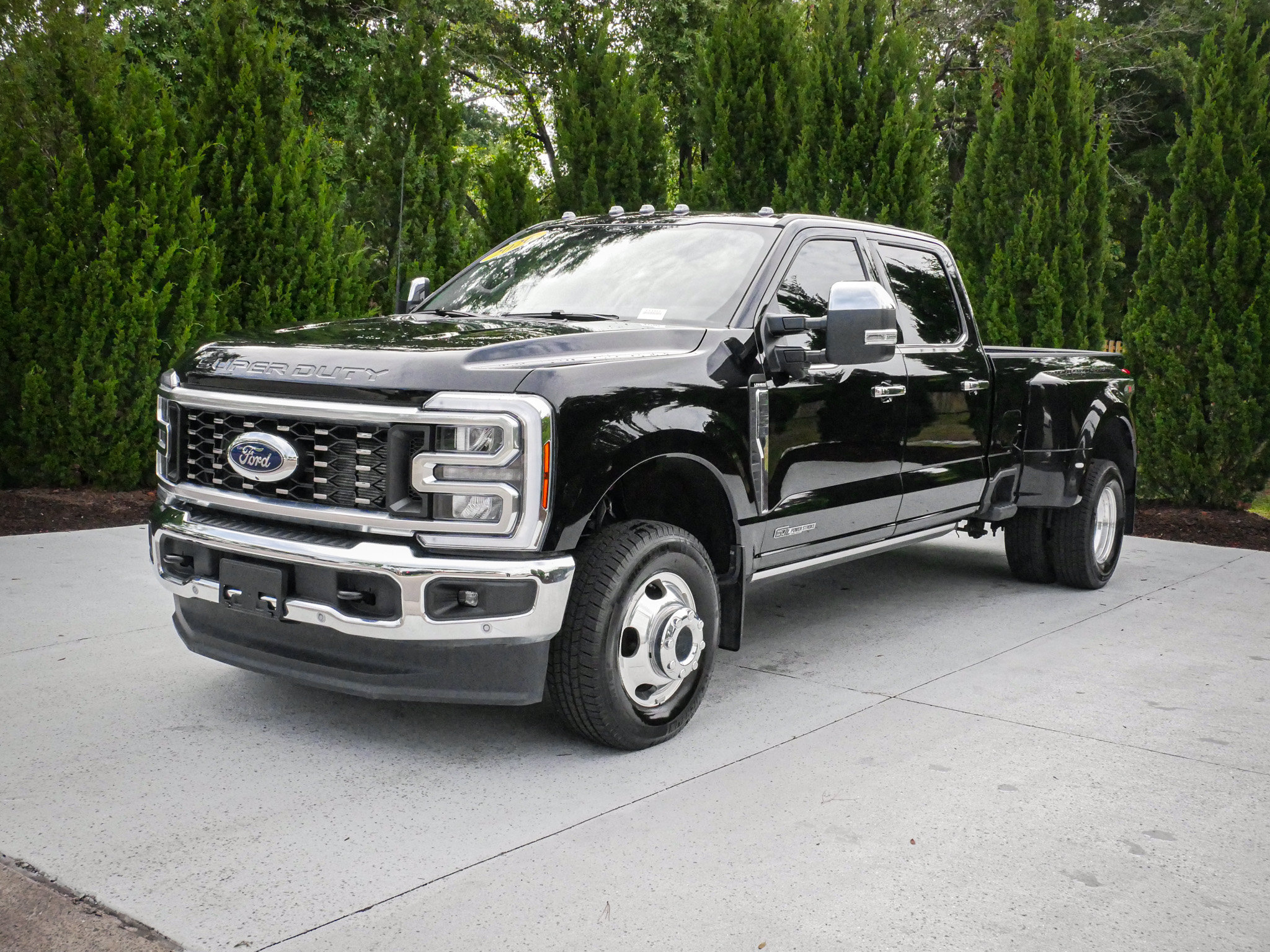 Used 2026 Ford F350 Lariat w/ Lariat Ultimate Package AWD/4WD image 5