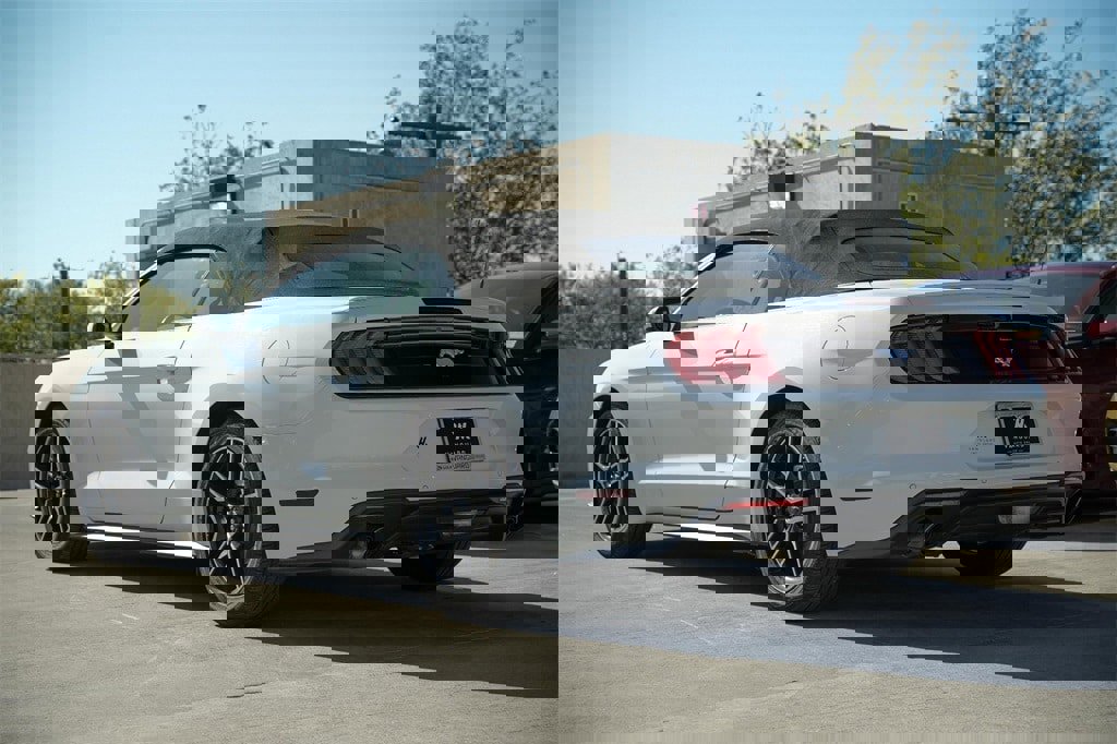 Used 2022 Ford Mustang Premium image 5