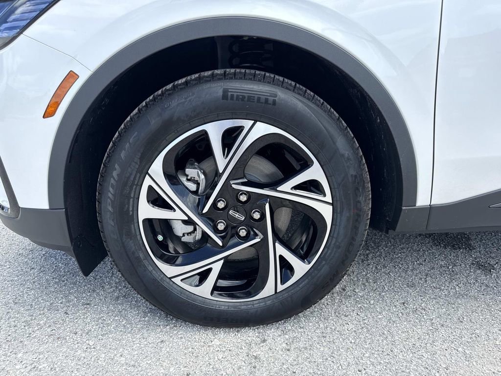 New 2026 Lincoln Nautilus Premier w/ Equipment Group 102A image 10