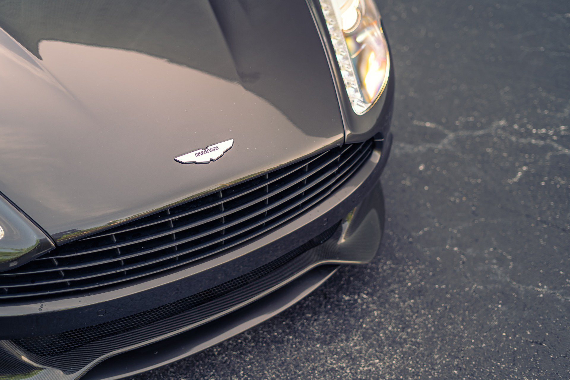 Used 2014 Aston Martin Vanquish Coupe RWD image 17
