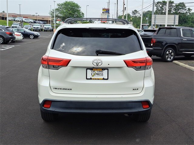 Used 2018 Toyota Highlander XLE image 4