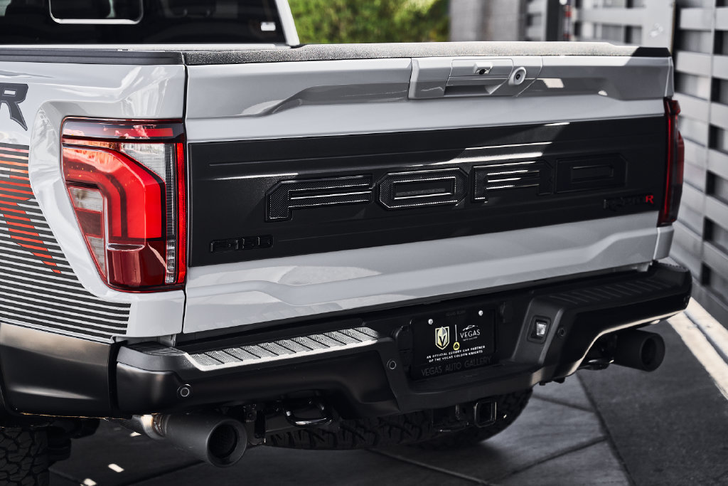 Used 2026 Ford F150 Raptor w/ Equipment Group 803A Raptor R AWD/4WD image 11