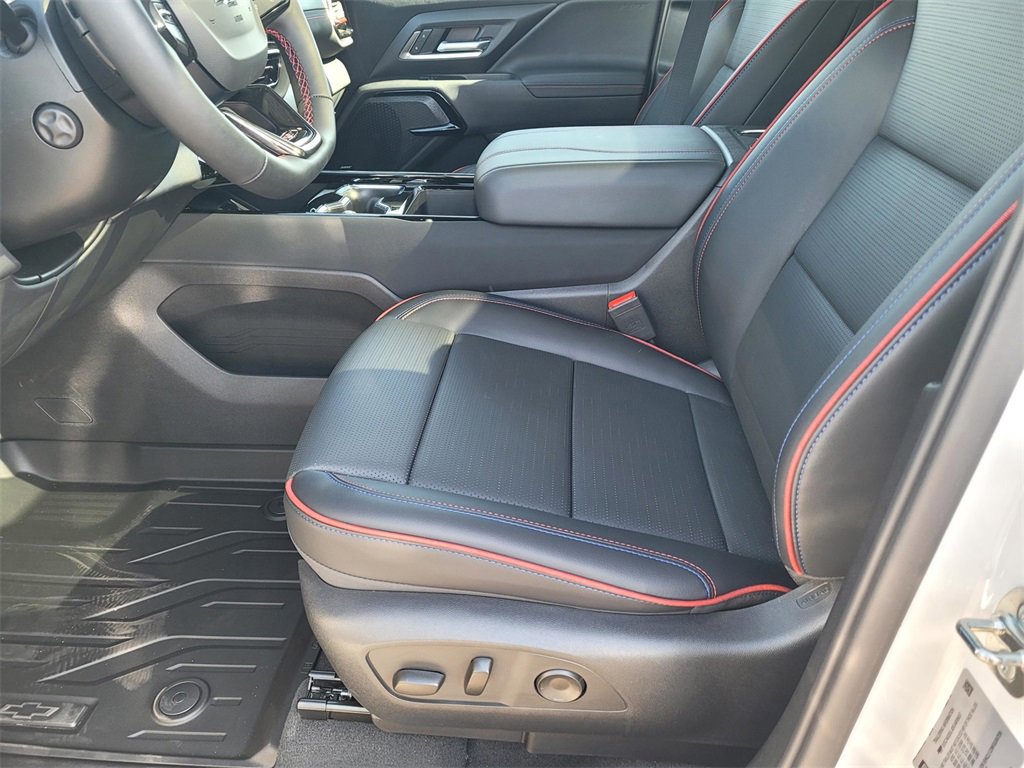 New 2025 Chevrolet Silverado EV RST image 9