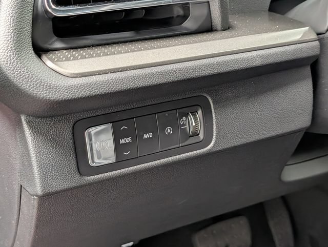 New 2026 Chevrolet Traverse LT AWD/4WD image 17