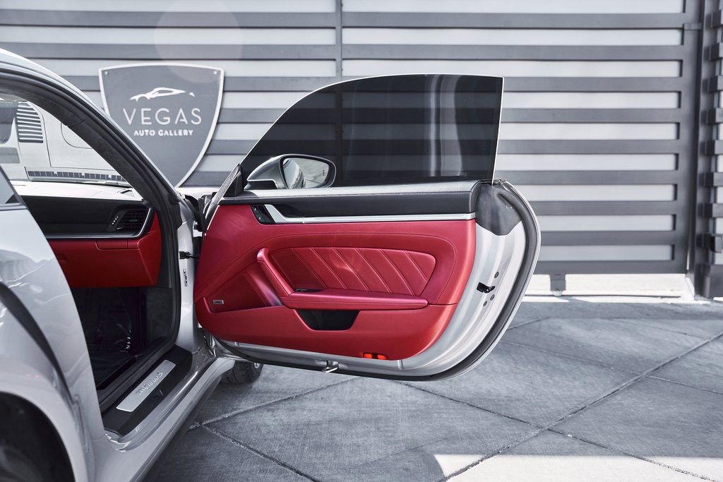 Used 2021 Porsche 911 Turbo S image 23