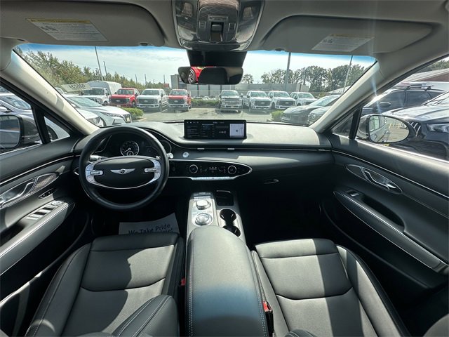Used 2022 Genesis GV70 2.5T w/ Select Package image 16