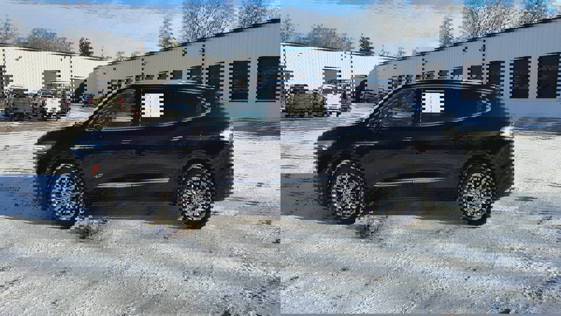 Used 2024 Buick Enclave Avenir w/ Avenir Technology Package image 6