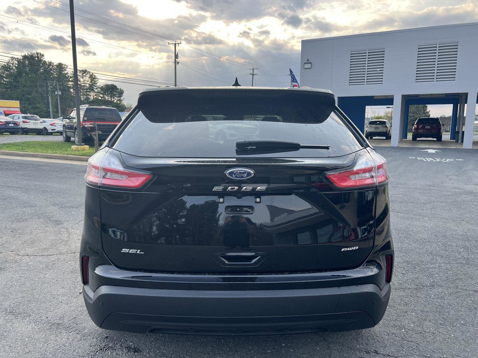 Certified 2023 Ford Edge SEL w/ Sport Appearance Package image 4