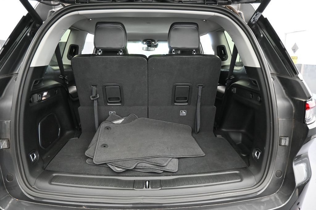 Used 2022 Jeep Grand Cherokee L Limited RWD image 39