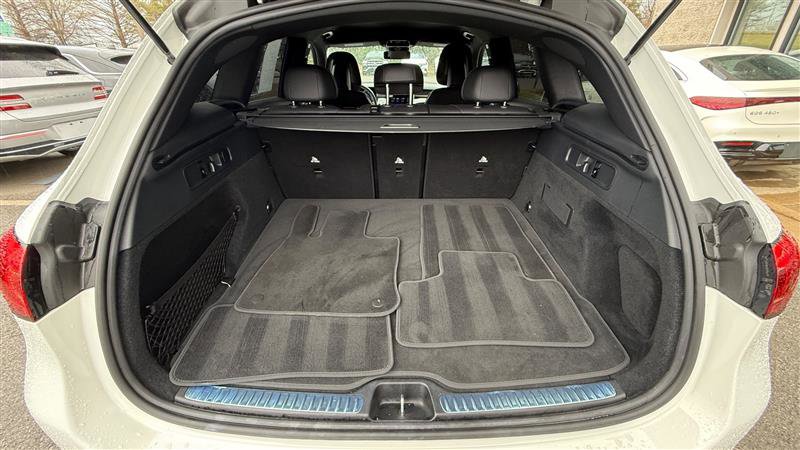 Used 2024 Mercedes-Benz GLC 300 4MATIC image 26