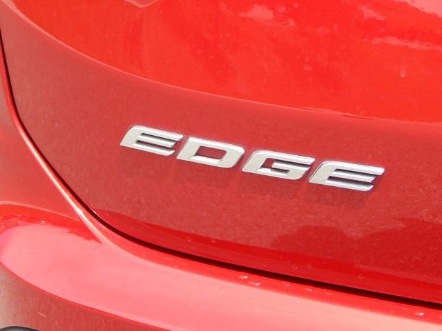 Used 2020 Ford Edge SEL w/ Convenience Package image 5