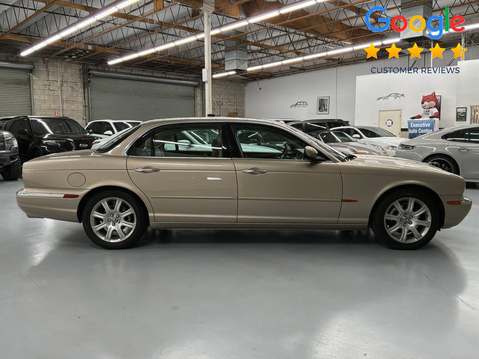 Used 2005 Jaguar XJ8 RWD image 4