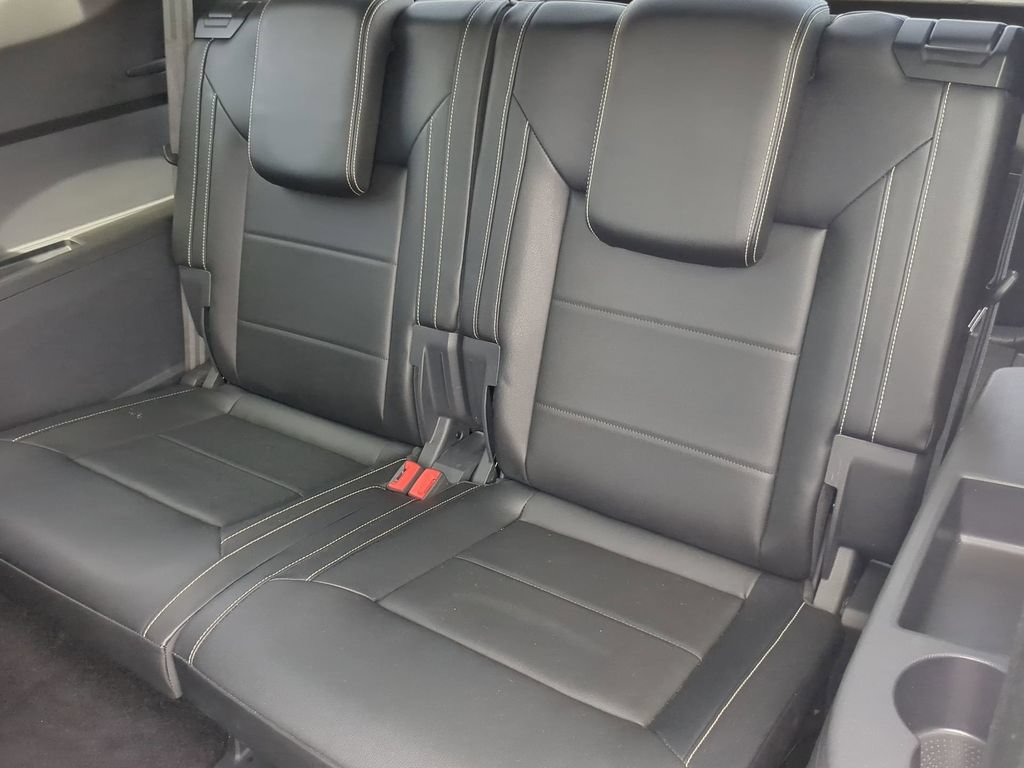 Used 2021 Volkswagen Atlas SE w/ Towing Package FWD image 19