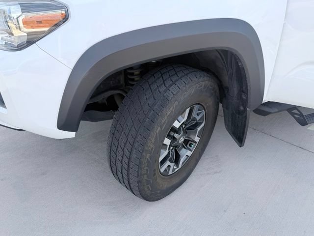 Used 2021 Toyota Tacoma TRD Off-Road AWD/4WD image 35