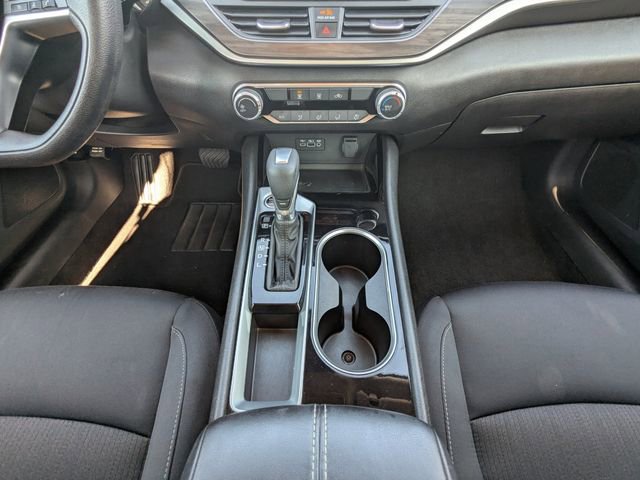 Used 2024 Nissan Altima 2.5 SV image 23