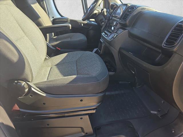 Used 2025 RAM ProMaster 2500 w/ U-Haul Equipment Group FWD image 22