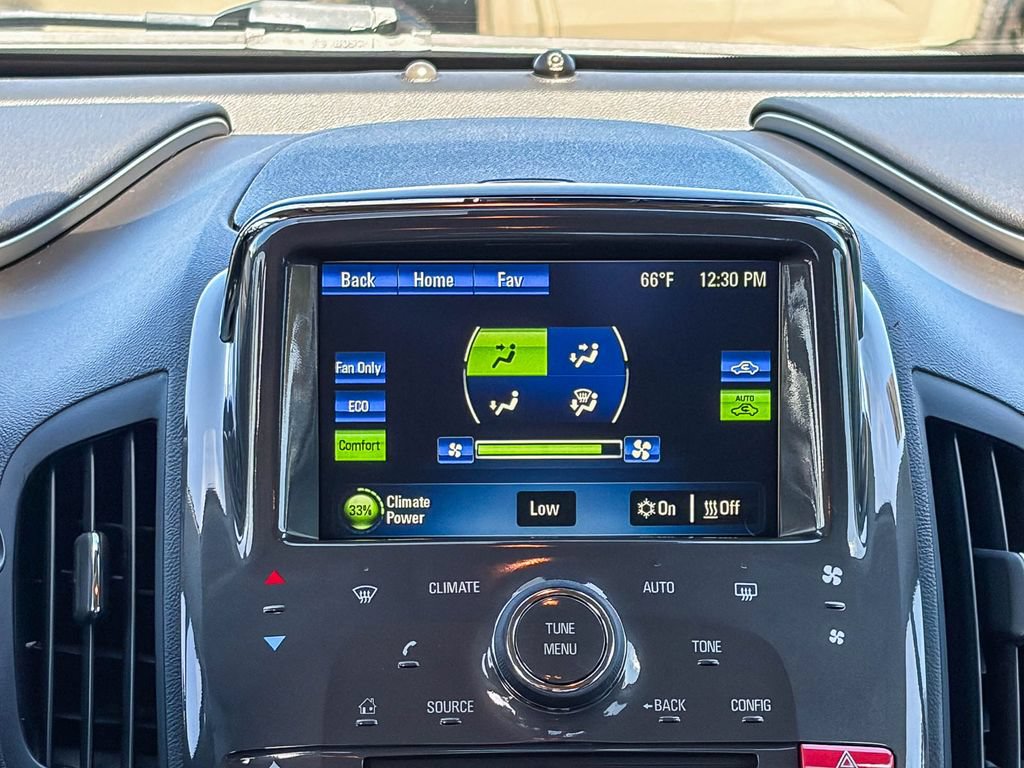 Used 2014 Chevrolet Volt FWD image 16