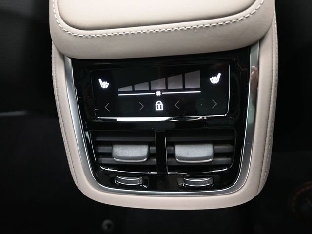 New 2026 Volvo XC90 B6 Plus w/ Protection Package Premier image 35