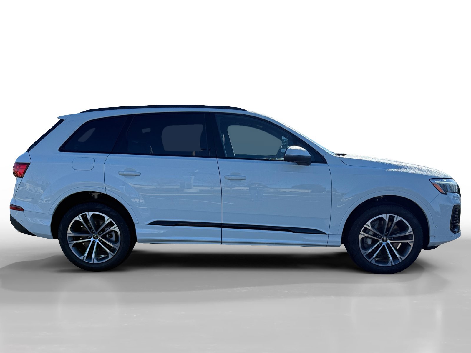 Certified 2026 Audi Q7 2.0T Premium Plus w/ Premium Plus Package AWD/4WD image 6