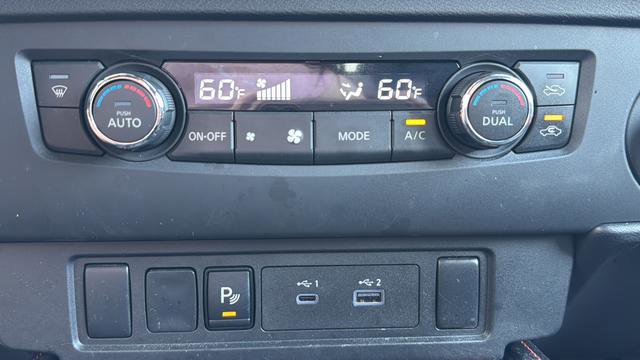 Used 2025 Nissan Frontier PRO-4X AWD/4WD image 24