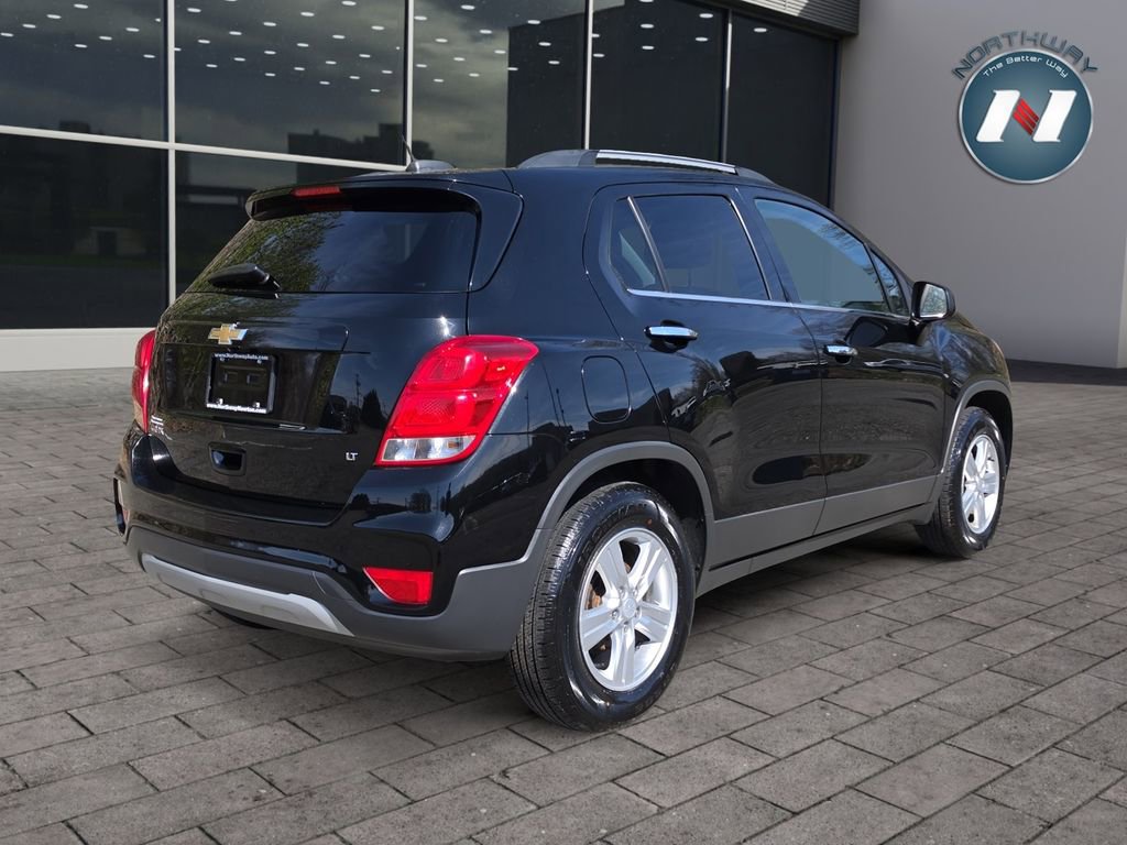 Used 2019 Chevrolet Trax LT w/ LT Convenience Package image 5
